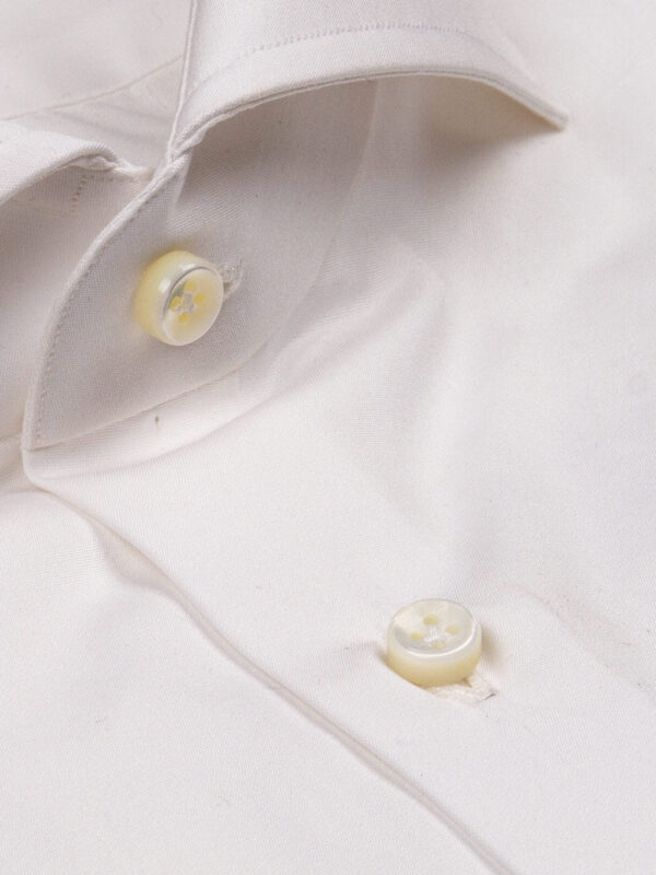 Белая рубашка