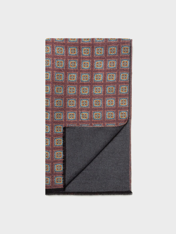 Шелковый шарф