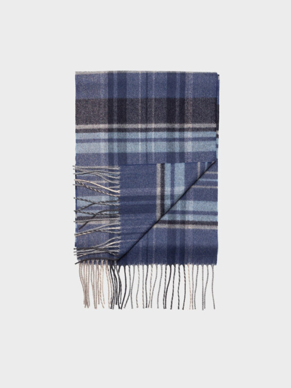 Шерстяной шарф